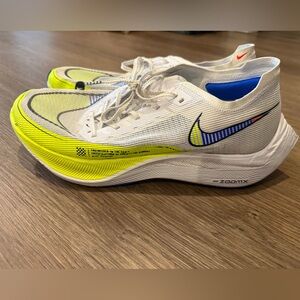 Nike Zoom vaporfly next % 2 white volt blue male size 12